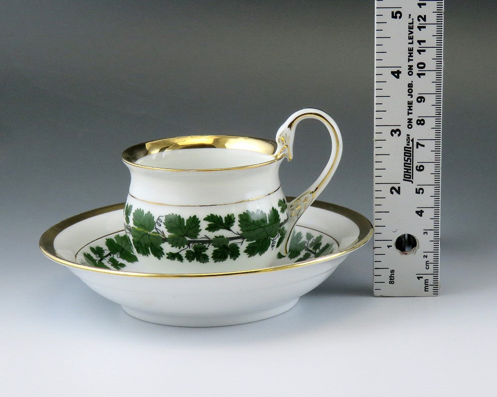Fantastic 17pc Meissen Full Green Vine Gilt Tea Coffee Cup and Saucer Set
