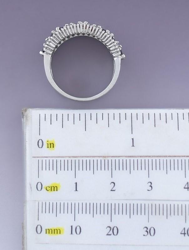 Dazzling 14k White Gold ~.50ct Diamond ~.60ct Lab Sapphire X's O's Ring