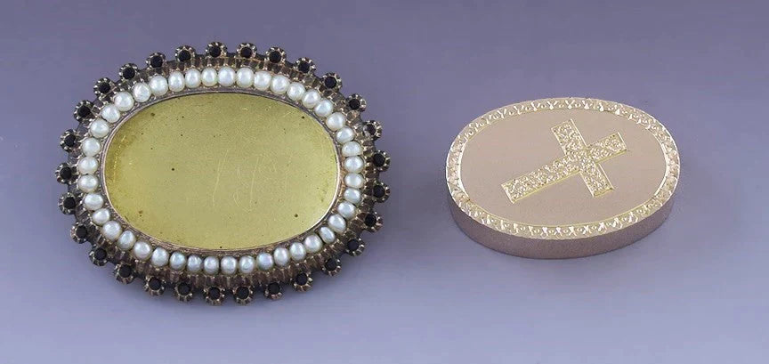 Charming Victorian 14k Gold Pearl Onyx Cross Locket Brooch / Pin