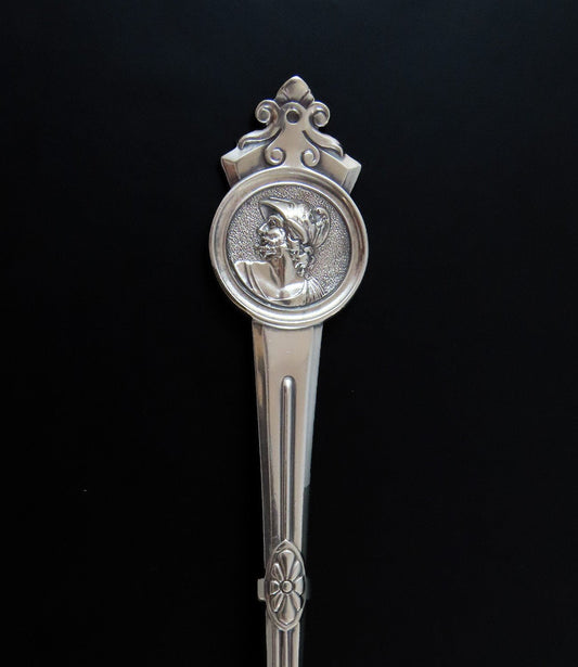 Antique Gorham Medallion Sterling Silver Pie Server Crisp Pattern 9 1/2"