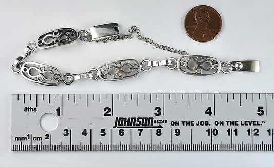 Really Pleasing Vintage Mexican Sterling Silver Link Bracelet 6 3/4 Inches 1960s