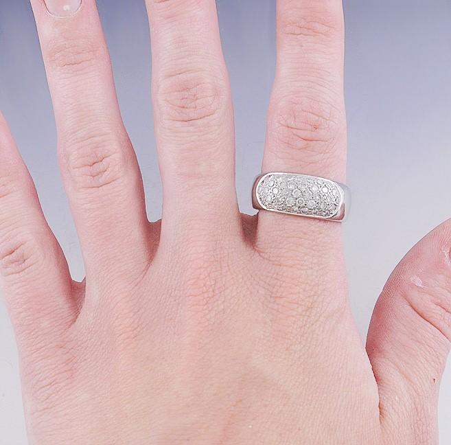 Dazzling 18k White Gold ~1.25ct Diamond Ring