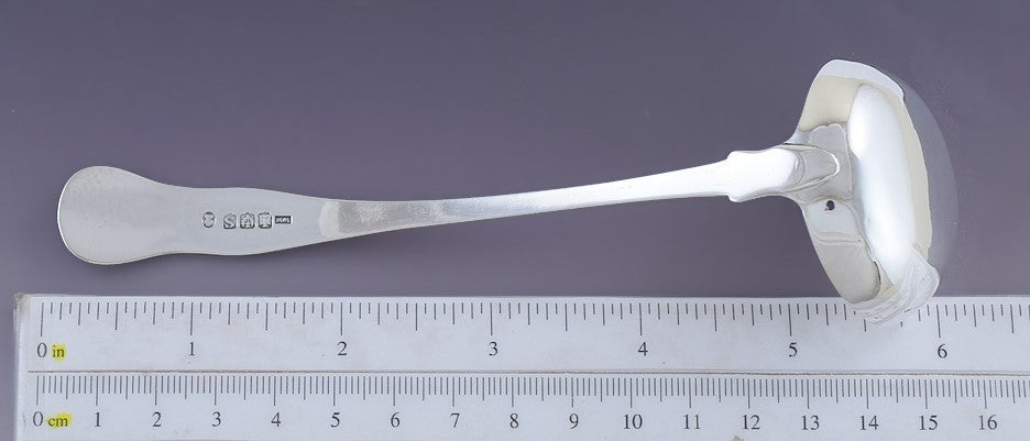 Antique 1824 Scottish Georgian Sterling Silver Kings Gravy Sauce Ladle 6"