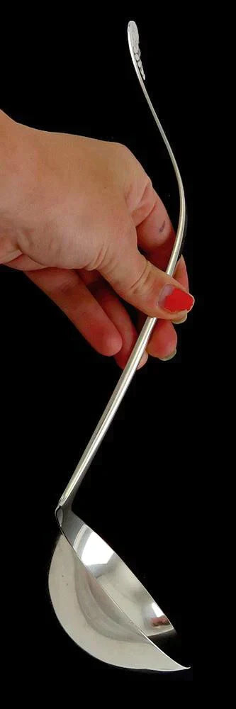Antique Heavy Sterling Silver Durgin Shell Pattern Soup/Punch Ladle 12 1/4"