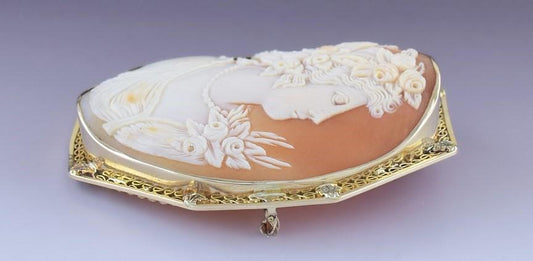 c1910s-1920s Lovely 14k Gold Pretty Woman Cameo Pin Pendant Brooch