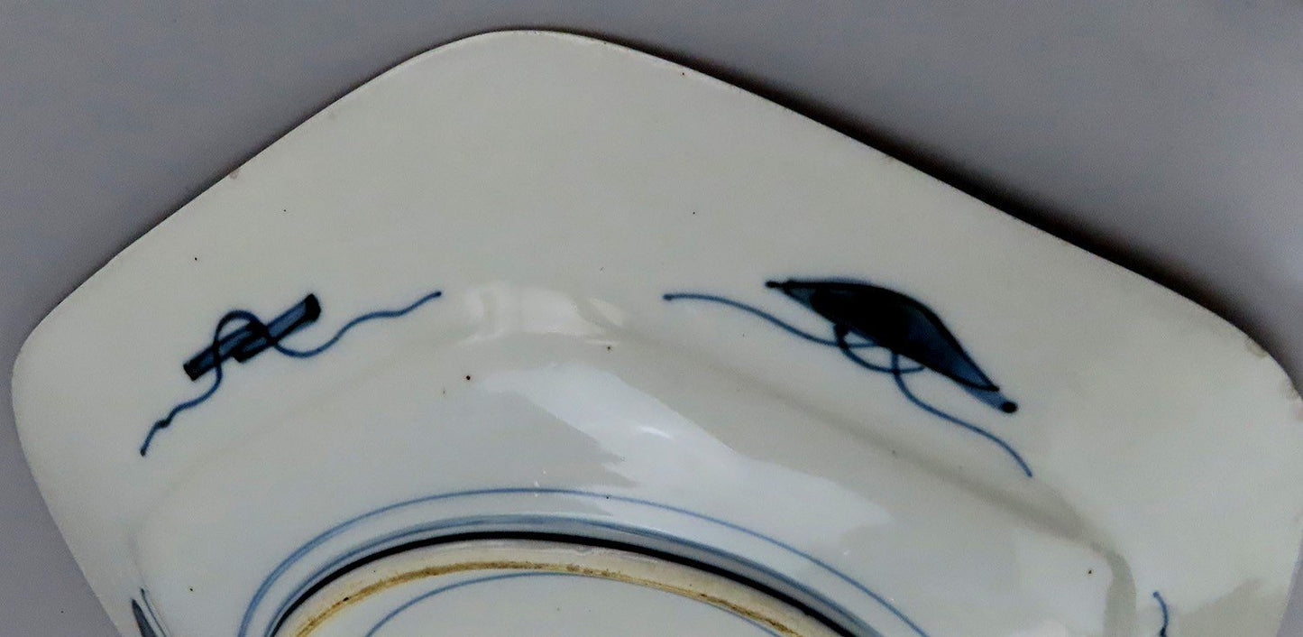 Large Gorgeous Japanese Imari Mid-1800s Hexagonal Serving Plate Rabbits Birds