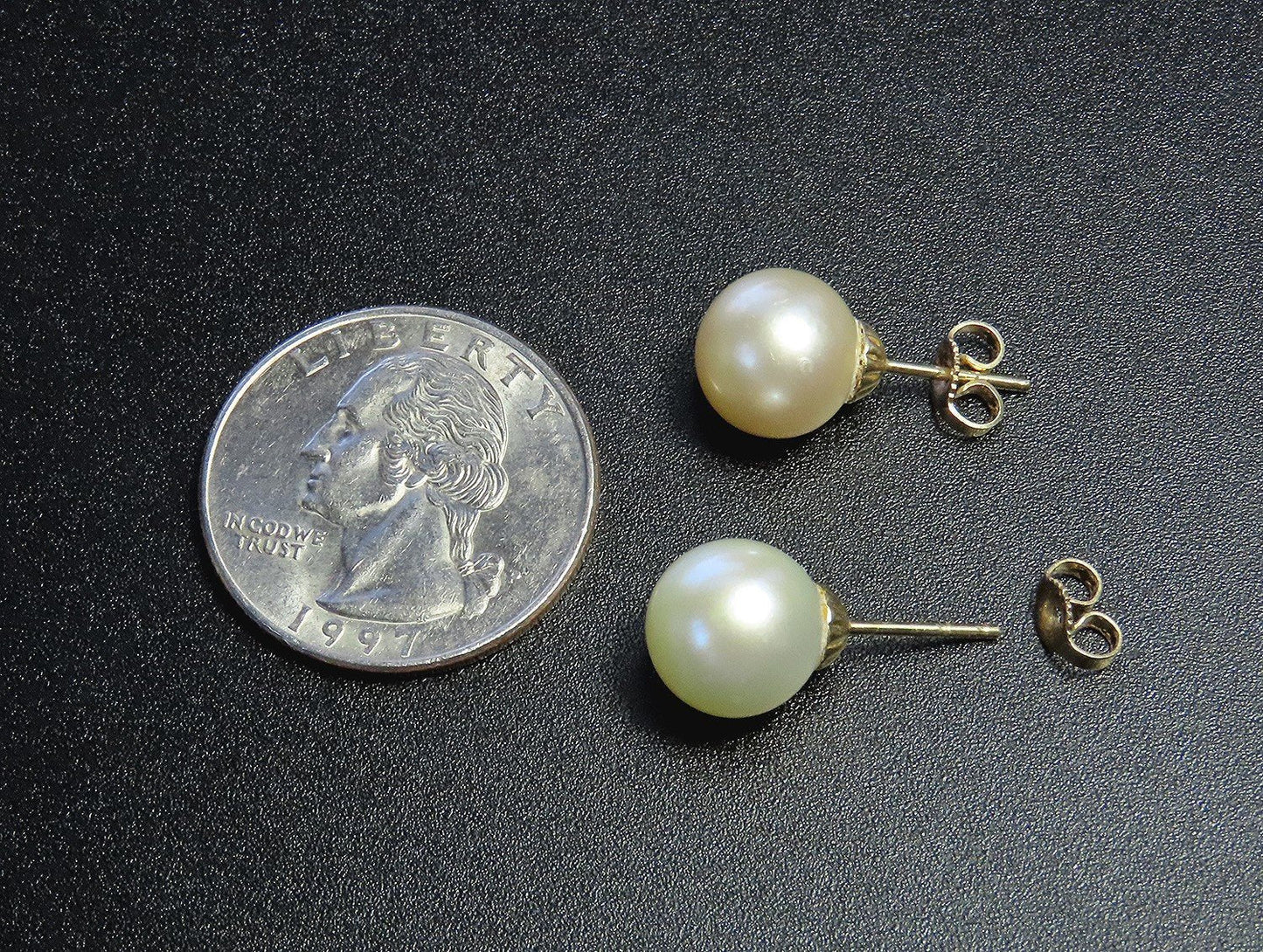 Classic Pair 14k Yellow Gold 10mm Pearl Stud Earrings