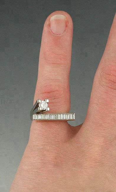 Delightful Modernist Geometric 14k White and Yellow Gold Diamond Ring Size 4