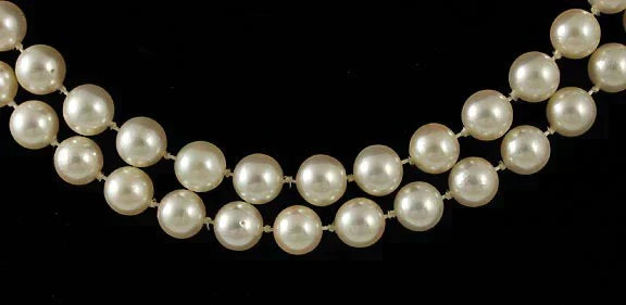 Quality Modern Individually Knotted Pearl & 14K Gold Filigree Clasp Necklace