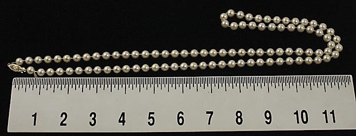 Quality Modern Individually Knotted Pearl & 14K Gold Filigree Clasp Necklace