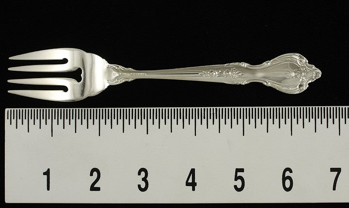 5 Lunt Delacourt Sterling Silver Salad Dessert Forks