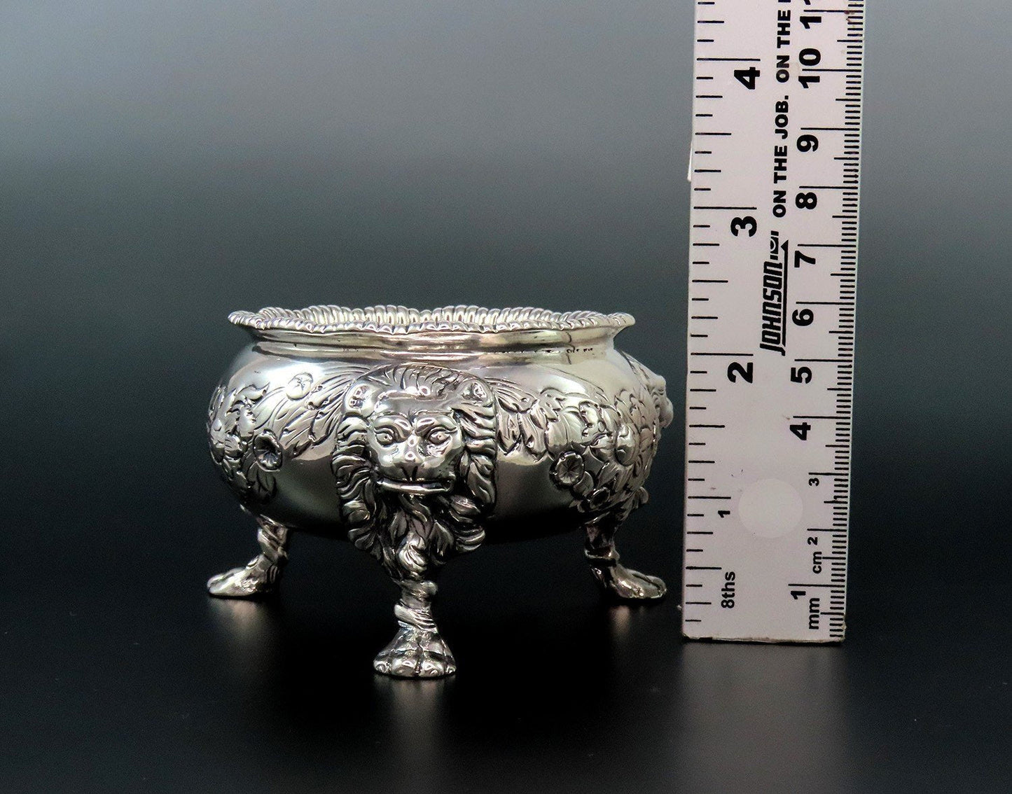 1815 English Sterling Silver Small Footed Bowl Lion Claw Feet 3 3/4" Diameter