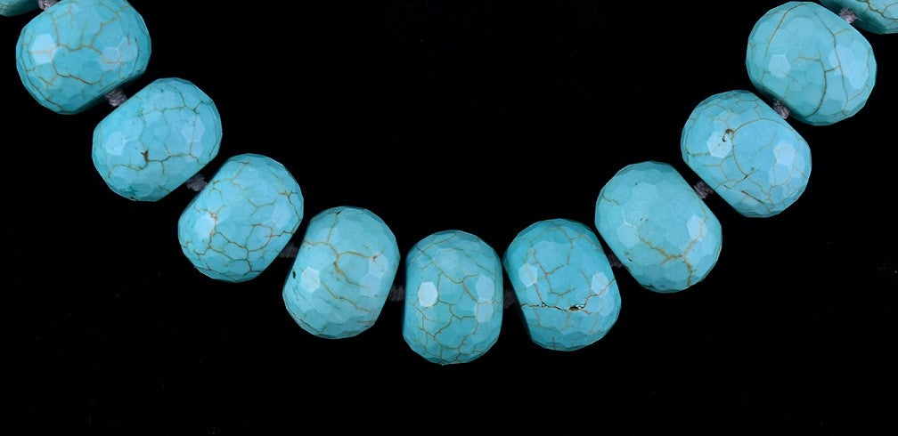 Wonderful Beaded Necklace of Faceted Dyed Green Blue Magnesite Beads