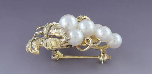 Classically Designed 14K Gold Pearl Signed Mikimoto Grape Bunch Pin Brooch