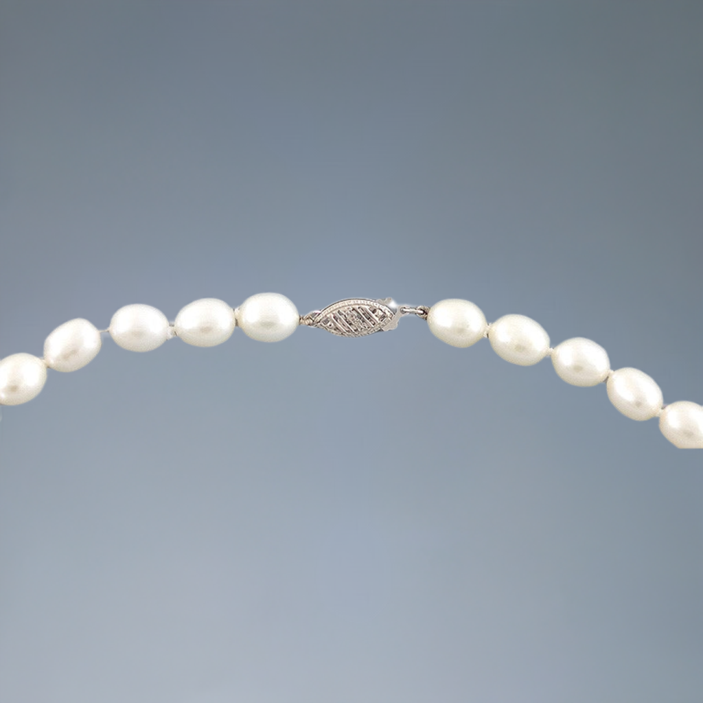 Pretty 14k Gold Clasp Freshwater Pearl Beaded Necklace White Grey Black 18"