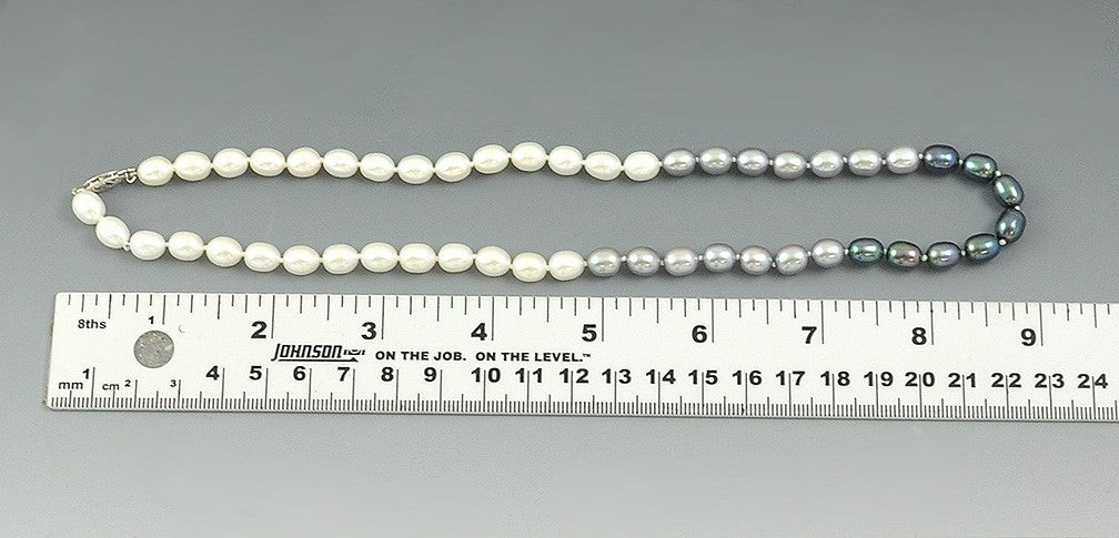 Pretty 14k Gold Clasp Freshwater Pearl Beaded Necklace White Grey Black 18"