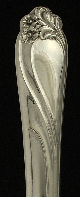 9 Pretty International Sterling Silver Enchanted Rose Knives