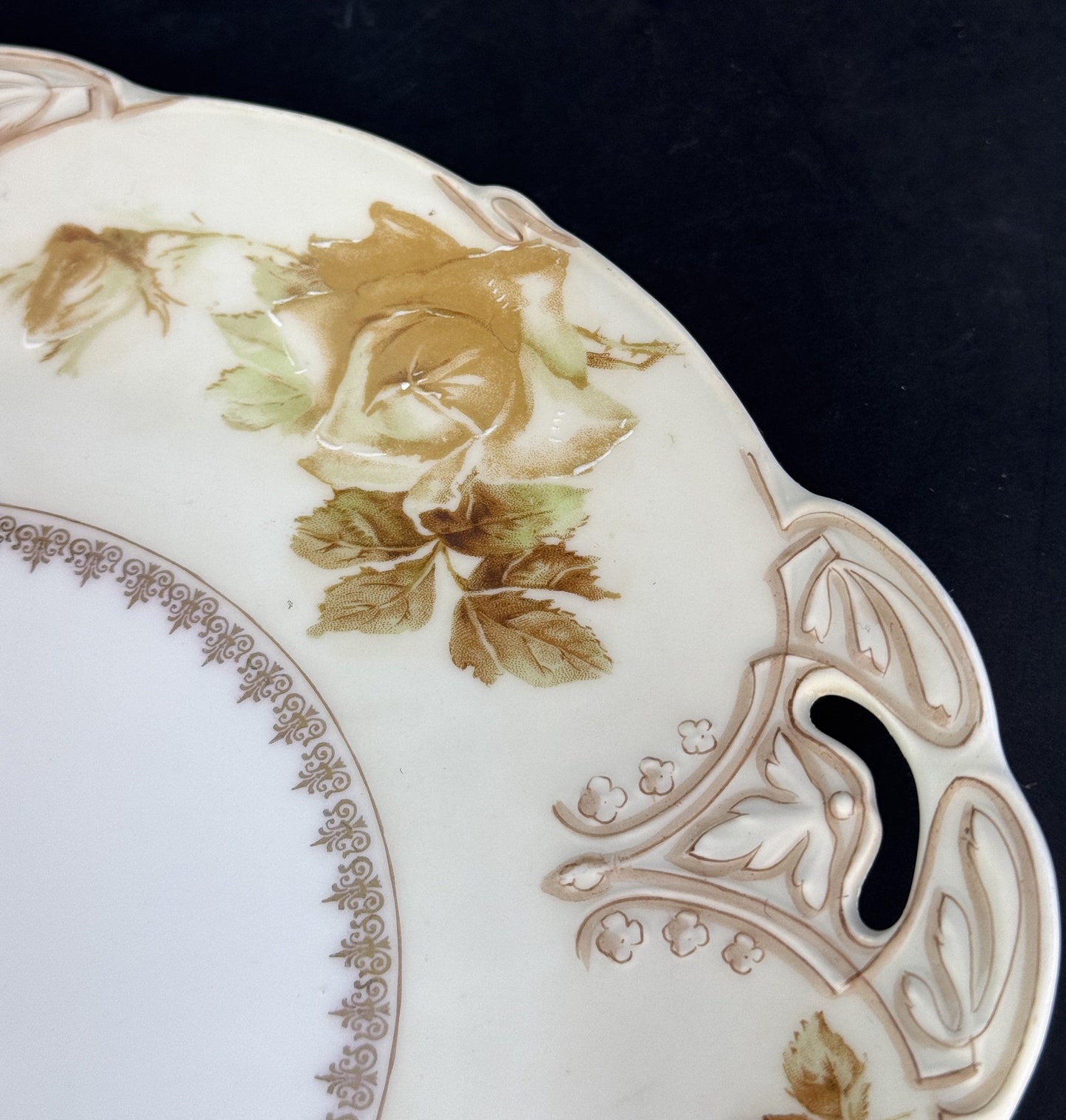 H. Ohme Silesia Old Ivory Clairon Round Double Handle Serving Platter Plate