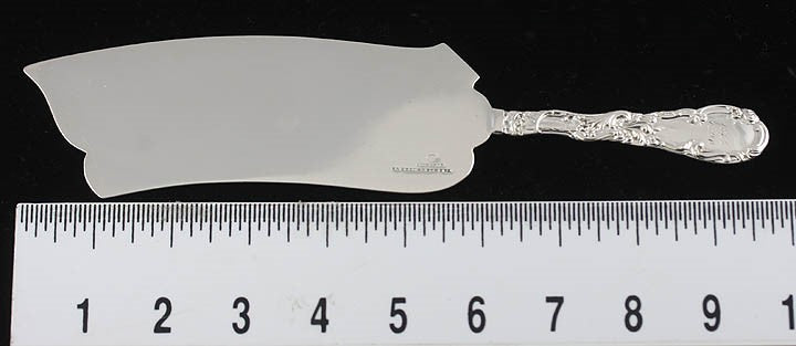 Antique Durgin Louis XV 1890 Sterling Silver Ice Cream Cleaver Slice Server