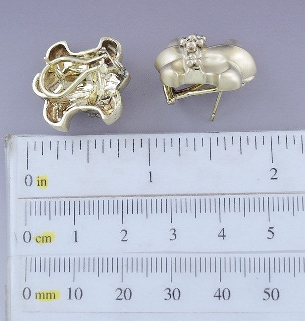 Beautiful Pair 14k Yellow Gold Fleur De Lis Stud Earrings Omega Back