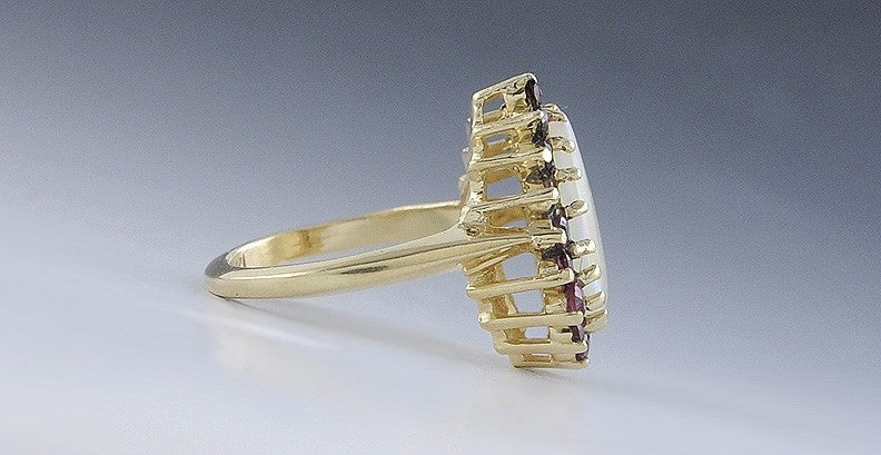 Attractive 14K Gold Ring w/ Teardrop Opal & Rubies Halo Cocktail Ring Size 6.75
