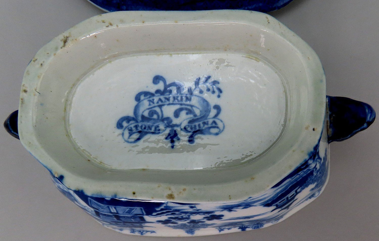 Nankin Nanking English-Made Small Porcelain Covered Gravy Tureen c 1825
