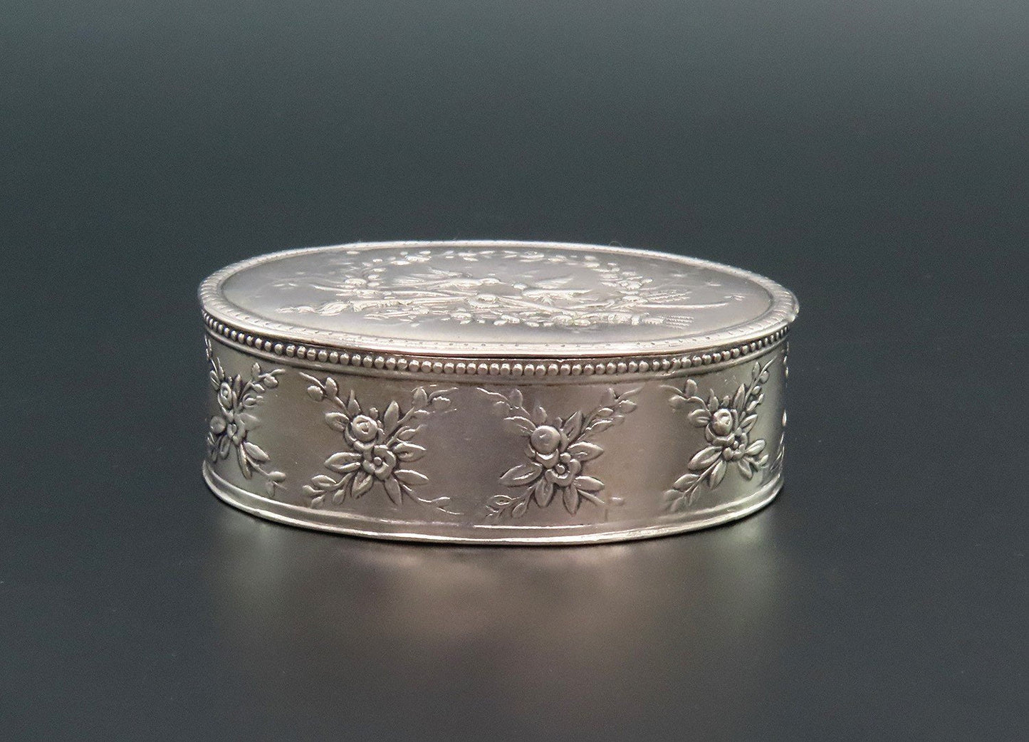 Nice J Kurz German Silver Small Oval Dresser Box No Mono 3/4" Tall