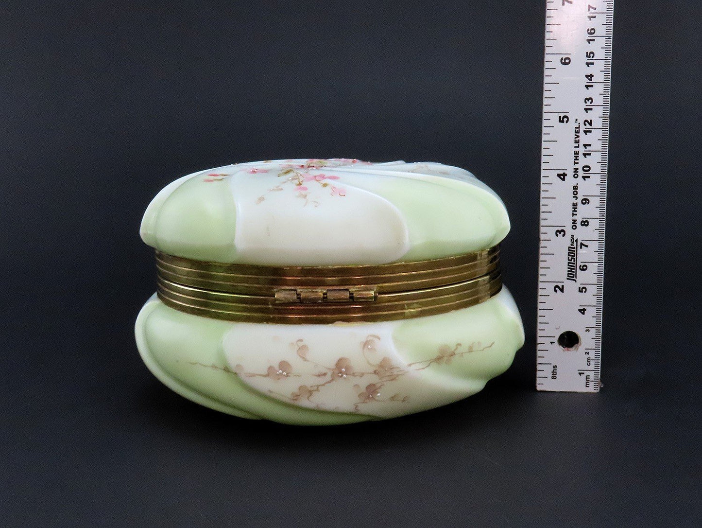 c1900 Rare C.F. Monroe Wavecrest Green Flowers Hand Painted Dresser Jewelry Box