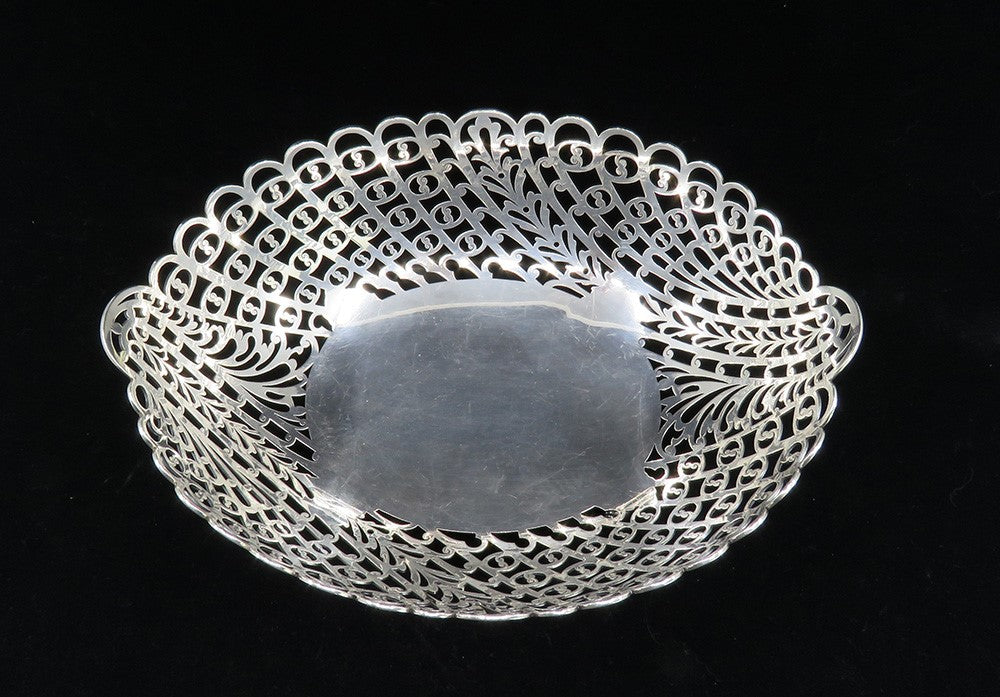 Fine 1888 Howard Co Sterling Silver Heavy Openwork Scroll Foot Bowl Basket