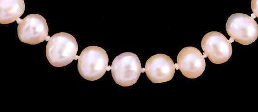 Lovely Nice Length Real Pink-Peach Pearl Necklace w/ Gilt Silver Clasp