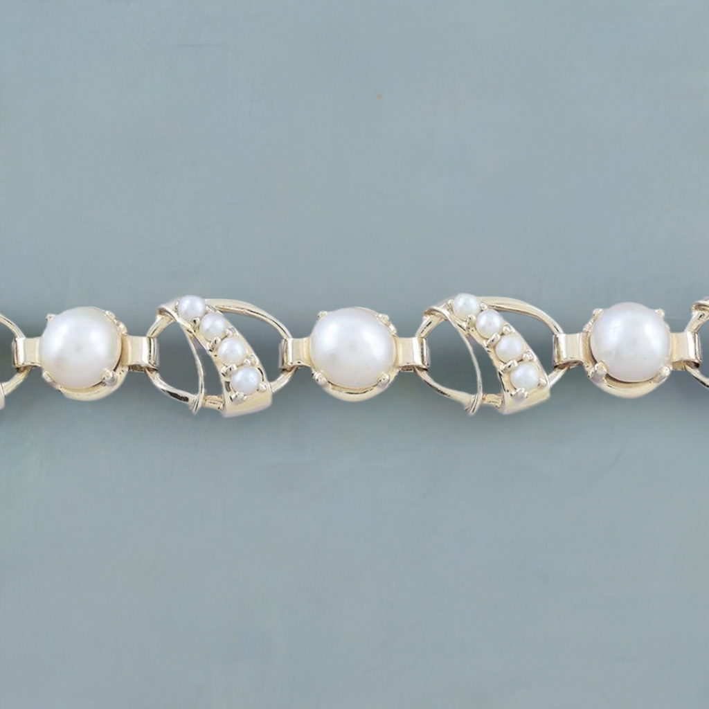 Fabulous 14k Yellow Gold and Pearl Link Bracelet