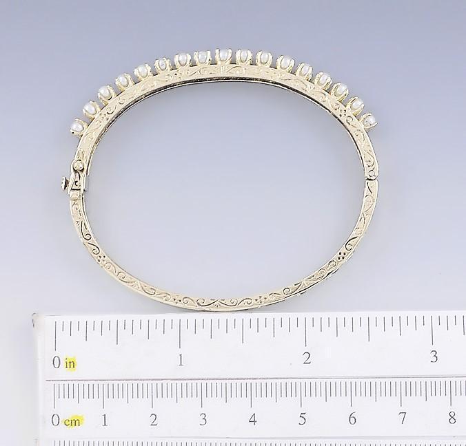 Beautiful Vintage 14k Gold & Pearl Engraved Bangle Bracelet