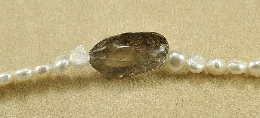 Lovely Vintage Kenneth J. Lane Designer Pearl and Gray Stone Long Necklace 33"