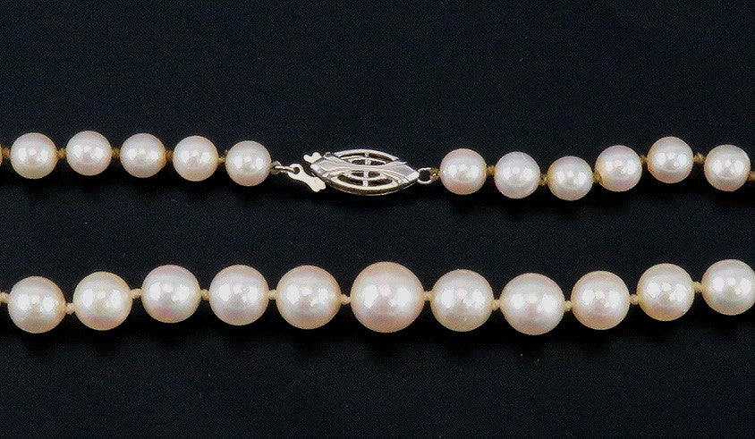 Vintage ~7mm Pearl Individually Knotted Beaded Strand 14K Gold Necklace