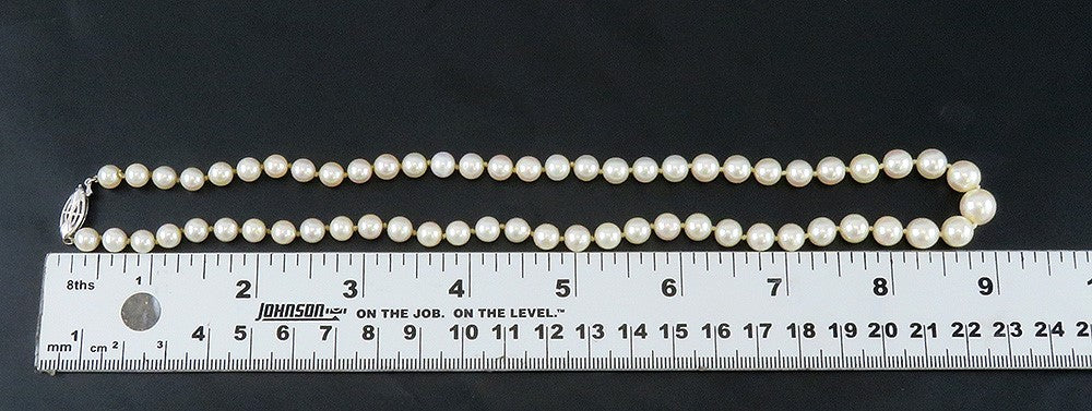 Vintage ~7mm Pearl Individually Knotted Beaded Strand 14K Gold Necklace