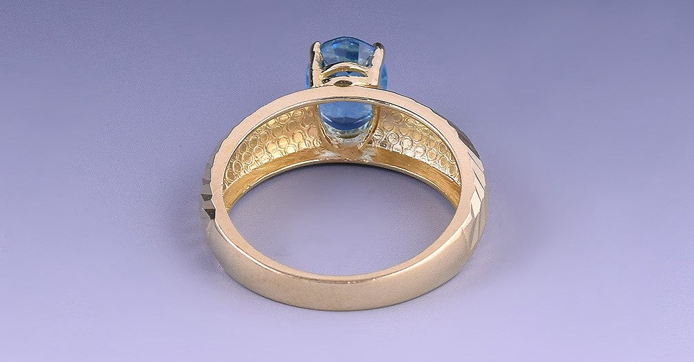 Sparkling 14k Yellow Gold Vibrant Blue Topaz Ring Size 6.75