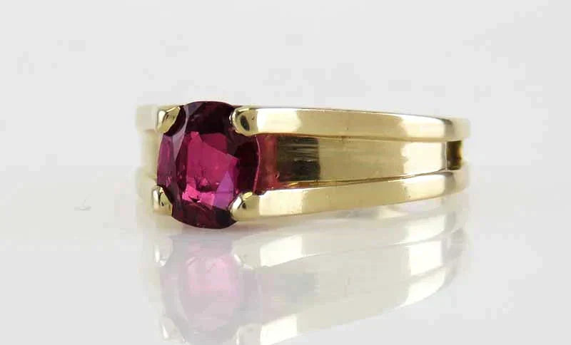 Lovely Natural Faceted Ruby Gemstone & 14K Yellow Gold Ring