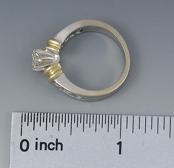 Eye Catching Two Tone 14K Gold & Brilliant Diamond Ring Size 6.75