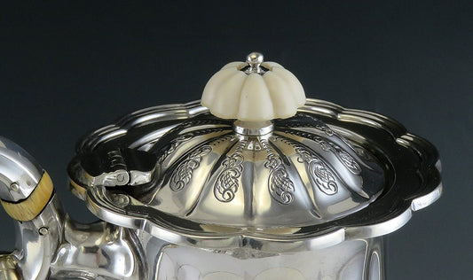 Vintage English 1956 Viner's Ltd Hand Chased Tea or Coffee Pot 9 1/2"