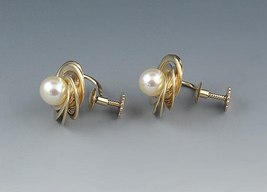Awesome American 14k Yellow Gold and 6.7 mm Pearl Screwback Earrings