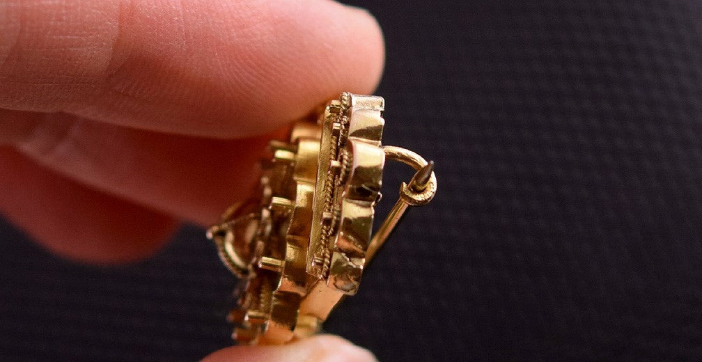 Lovely Mid 1800s Victorian 14k Yellow and Rose Gold Etruscan Revival Pin Brooch