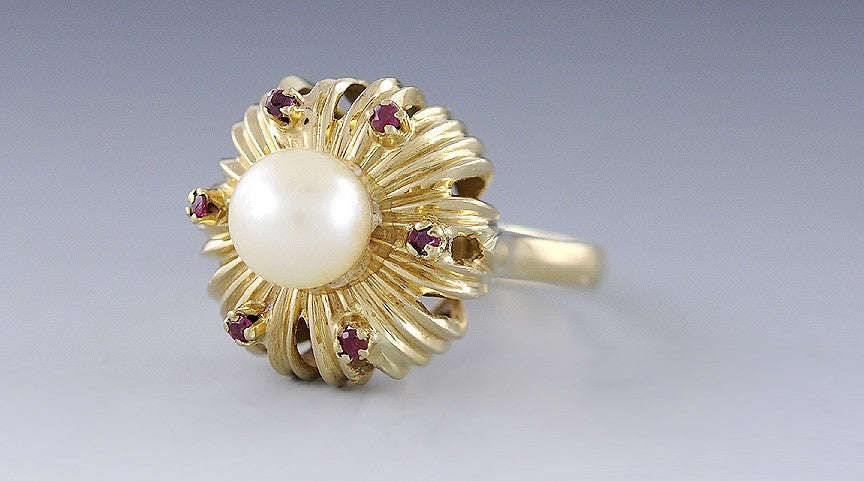 Stunning Italian 18k Yellow Gold Pearl & Ruby Starburst Ring Size 6.5