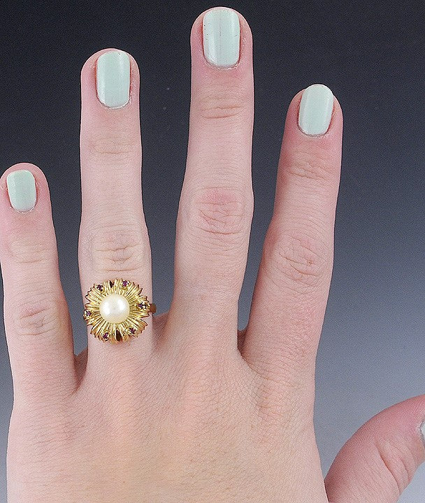 Stunning Italian 18k Yellow Gold Pearl & Ruby Starburst Ring Size 6.5