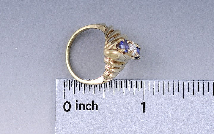 Vibrant High Quality 14K Yellow Gold Blue Sapphire and Diamond Ring Size 6