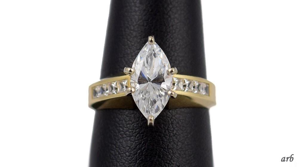 Amazing Modern 14k Yellow Gold and Simulated Diamond Marquise Ring Sz 6.25