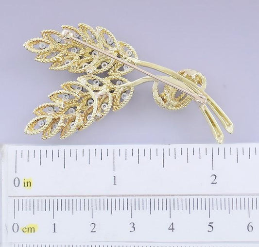 Dazzling 18k Yellow Gold .75ct Diamond Wheat Pin / Brooch