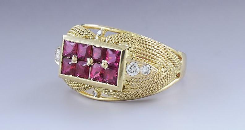 Gorgeous 18k Gold Lab Created Ruby and Diamond Ring Pave Setting