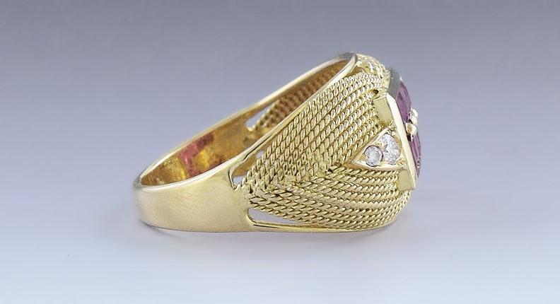 Gorgeous 18k Gold Lab Created Ruby and Diamond Ring Pave Setting