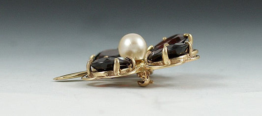 Pretty 1950s 14k Gold Shamrock Garnet Pearl Four Leaf Clover Pin/Brooch