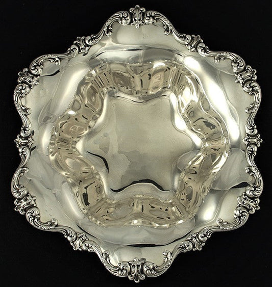 Decorative and Pretty Wallace Sterling Classical Compote 10 inches diameter